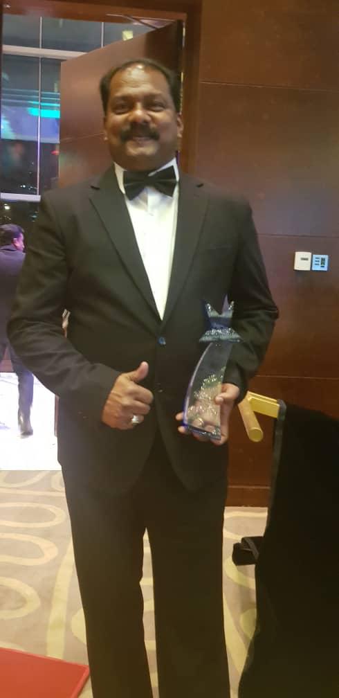 Lingam at an award event